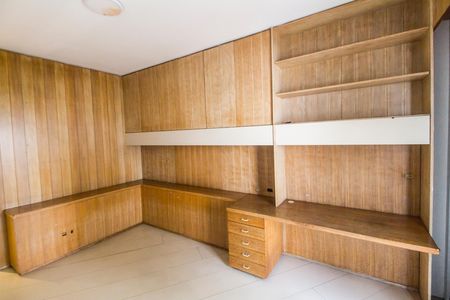 Casa de condomínio à venda com 780m², 2 quartos e 9 vagas Casa de condomínio à venda com 780m², 2 quartos e 9 vagasSuíte 3