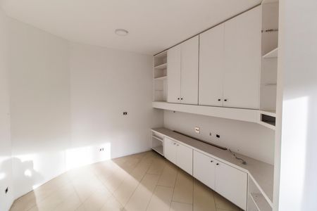 Casa de condomínio à venda com 780m², 2 quartos e 9 vagas Casa de condomínio à venda com 780m², 2 quartos e 9 vagasSala