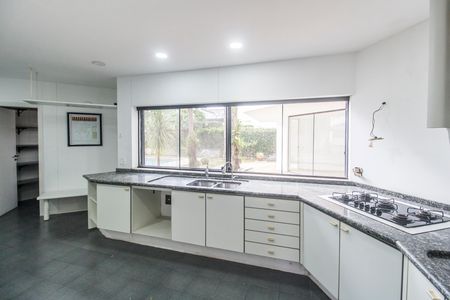 Casa de condomínio à venda com 780m², 2 quartos e 9 vagas Casa de condomínio à venda com 780m², 2 quartos e 9 vagasCozinha