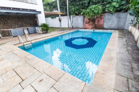 Casa de condomínio à venda com 780m², 2 quartos e 9 vagas Casa de condomínio à venda com 780m², 2 quartos e 9 vagasPiscina