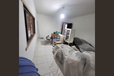Casa para alugar com 3 quartos, 326m² em Jardim Pedreira, São Paulo