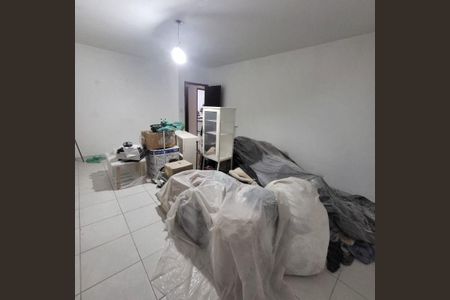 Casa para alugar com 3 quartos, 326m² em Jardim Pedreira, São Paulo