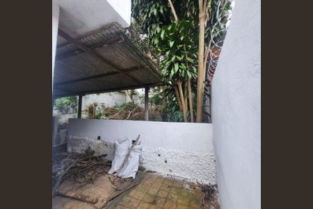 Casa para alugar com 3 quartos, 326m² em Jardim Pedreira, São Paulo