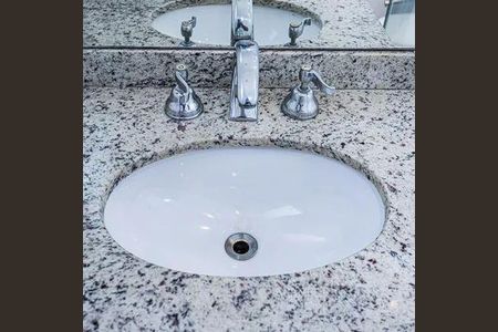 Apartamento à venda com 130m², 2 quartos e 4 vagas