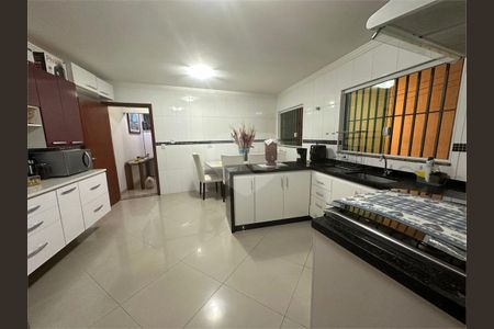 Casa à venda com 139m², 3 quartos e 2 vagas