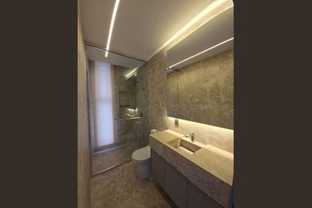 Casa à venda com 560m², 4 quartos e 4 vagas
