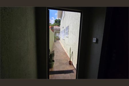 Casa à venda com 3 quartos, 180m² em Vila Maria Eugenia, São Paulo