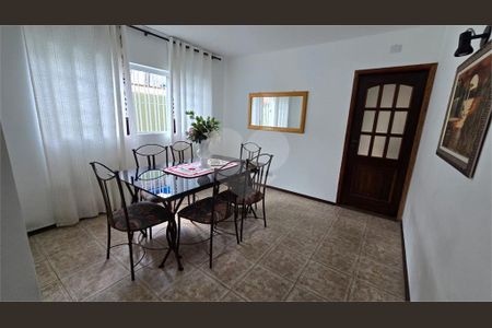 Casa à venda com 3 quartos, 180m² em Vila Maria Eugenia, São Paulo