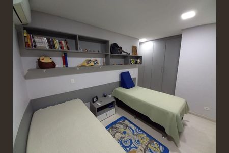 Casa à venda com 300m², 3 quartos e 9 vagas