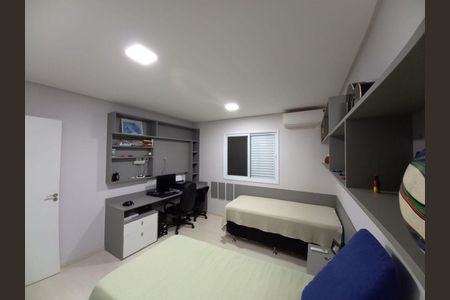 Casa à venda com 3 quartos, 300m² em Jardim Deghi, Barueri