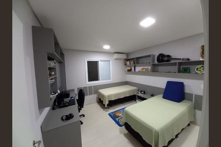 Casa à venda com 300m², 3 quartos e 9 vagas