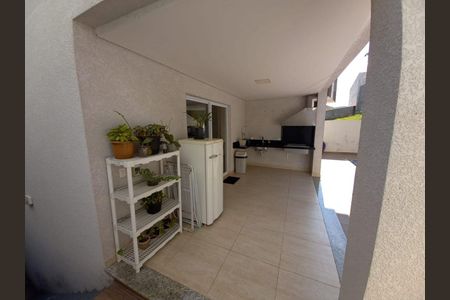Casa à venda com 300m², 3 quartos e 9 vagas