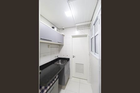 Casa de condomínio à venda com 177m², 4 quartos e 3 vagas