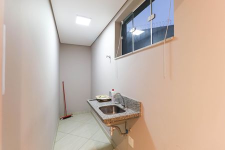 Casa de condomínio à venda com 177m², 4 quartos e 3 vagas