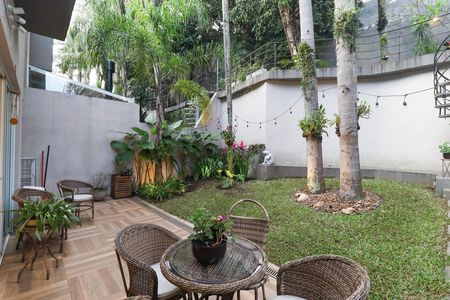 Casa de condomínio à venda com 177m², 4 quartos e 3 vagas