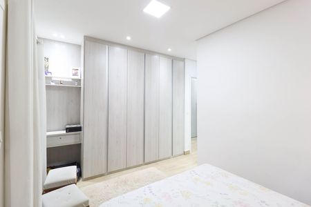 Casa de condomínio à venda com 177m², 4 quartos e 3 vagas