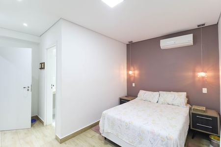 Casa de condomínio à venda com 177m², 4 quartos e 3 vagas
