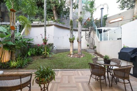 Casa de condomínio à venda com 177m², 4 quartos e 3 vagas