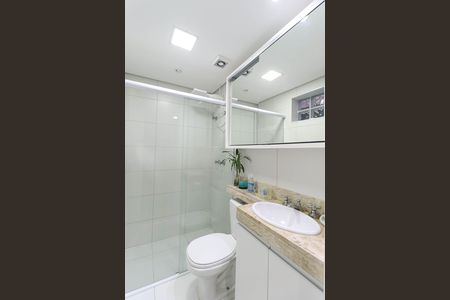 Casa de condomínio à venda com 177m², 4 quartos e 3 vagas