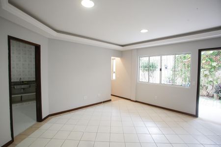Sala de casa para alugar com 3 quartos, 152m² em Freguesia (jacarepaguá), Rio de Janeiro