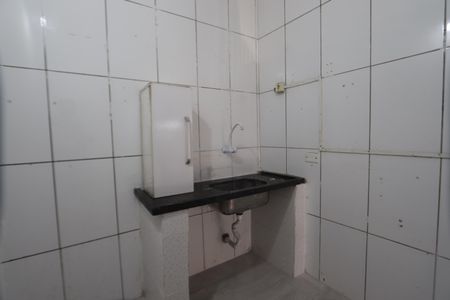Cozinha de casa para alugar com 1 quarto, 25m² em Jardim Panorama (zona Leste), São Paulo