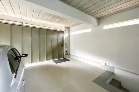 Casa para alugar com 400m², 4 quartos e 2 vagas Casa para alugar com 400m², 4 quartos e 2 vagasGaragem
