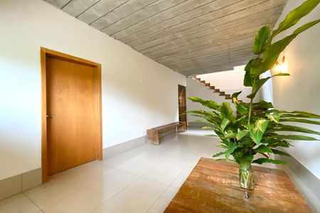 Casa para alugar com 400m², 4 quartos e 2 vagas Casa para alugar com 400m², 4 quartos e 2 vagasSala