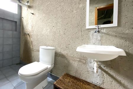 Casa para alugar com 400m², 4 quartos e 2 vagas Casa para alugar com 400m², 4 quartos e 2 vagasBanheiro da Suíte 2