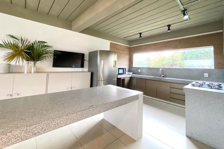 Casa para alugar com 400m², 4 quartos e 2 vagas Casa para alugar com 400m², 4 quartos e 2 vagasCozinha