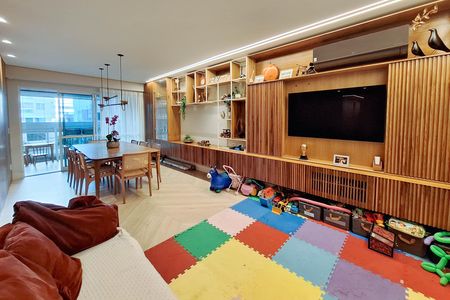 Sala de apartamento à venda com 4 quartos, 182m² em Icaraí, Niterói