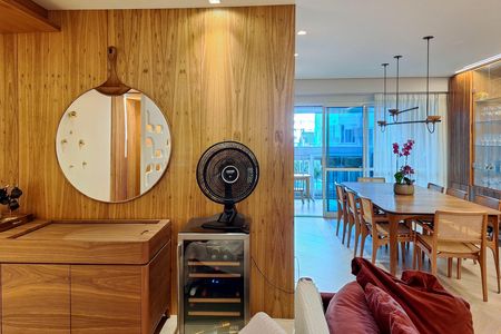 Sala de apartamento à venda com 4 quartos, 182m² em Icaraí, Niterói