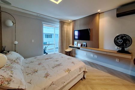 Apartamento à venda com 182m², 4 quartos e 2 vagas Apartamento à venda com 182m², 4 quartos e 2 vagasSuíte 2