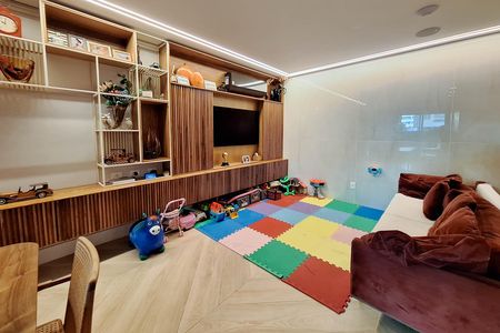 Apartamento à venda com 182m², 4 quartos e 2 vagas Apartamento à venda com 182m², 4 quartos e 2 vagasSala
