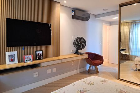 Apartamento à venda com 182m², 4 quartos e 2 vagas Apartamento à venda com 182m², 4 quartos e 2 vagasSuíte 2
