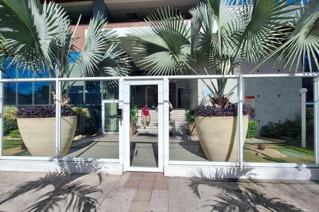 Apartamento à venda com 182m², 4 quartos e 2 vagas Apartamento à venda com 182m², 4 quartos e 2 vagasFachada