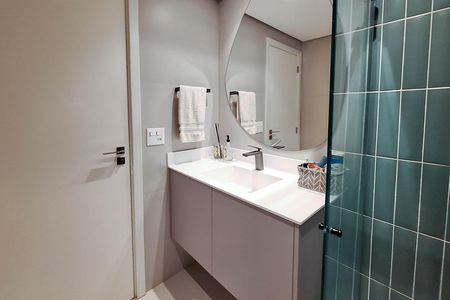 Apartamento à venda com 182m², 4 quartos e 2 vagas Apartamento à venda com 182m², 4 quartos e 2 vagasBanheiro da Suíte 1
