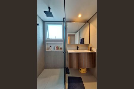 Apartamento à venda com 182m², 4 quartos e 2 vagas Apartamento à venda com 182m², 4 quartos e 2 vagasBanheiro da Suíte 2