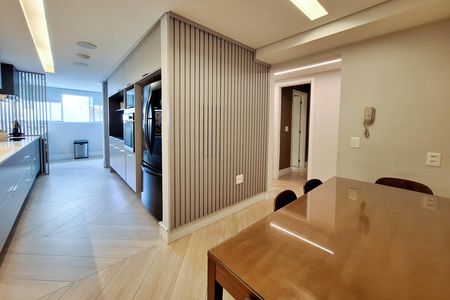 Apartamento à venda com 182m², 4 quartos e 2 vagas Apartamento à venda com 182m², 4 quartos e 2 vagasCozinha