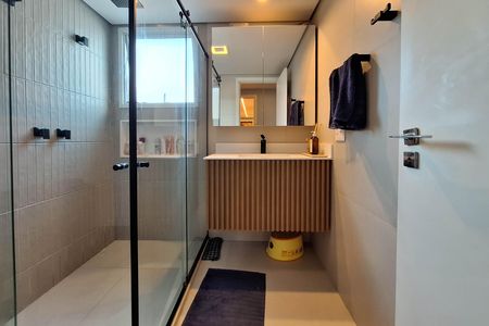 Apartamento à venda com 182m², 4 quartos e 2 vagas Apartamento à venda com 182m², 4 quartos e 2 vagasBanheiro da Suíte 2