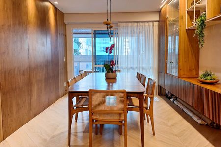 Apartamento à venda com 182m², 4 quartos e 2 vagas Apartamento à venda com 182m², 4 quartos e 2 vagasSala