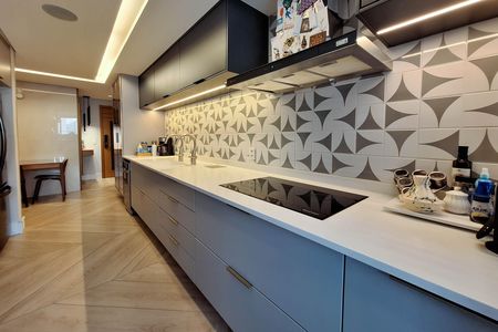 Apartamento à venda com 182m², 4 quartos e 2 vagas Apartamento à venda com 182m², 4 quartos e 2 vagasCozinha