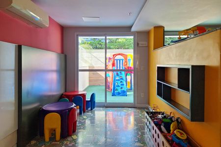Apartamento à venda com 182m², 4 quartos e 2 vagas Apartamento à venda com 182m², 4 quartos e 2 vagasÁrea comum