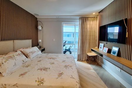 Apartamento à venda com 182m², 4 quartos e 2 vagas Apartamento à venda com 182m², 4 quartos e 2 vagasSuíte 2