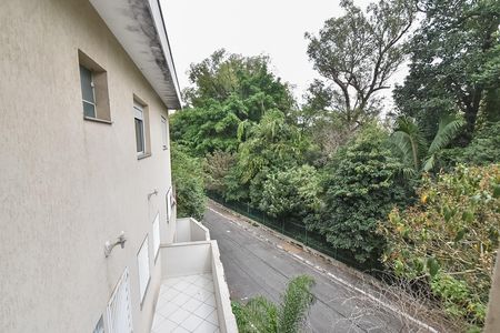 Casa para alugar com 300m², 4 quartos e 2 vagas Casa para alugar com 300m², 4 quartos e 2 vagasVista do quarto 1