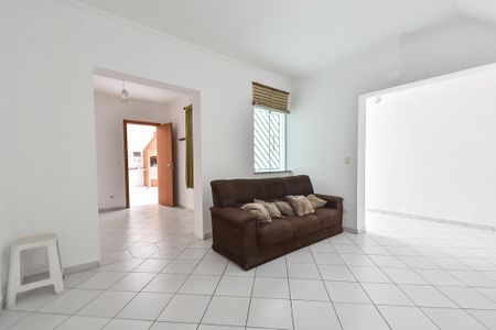 Casa para alugar com 300m², 4 quartos e 2 vagas Casa para alugar com 300m², 4 quartos e 2 vagasSala - piso inferior