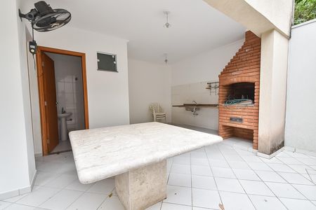 Casa para alugar com 300m², 4 quartos e 2 vagas Casa para alugar com 300m², 4 quartos e 2 vagasChurrasqueira