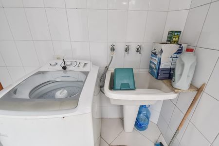 Casa para alugar com 300m², 4 quartos e 2 vagas Casa para alugar com 300m², 4 quartos e 2 vagasÁrea de serviço