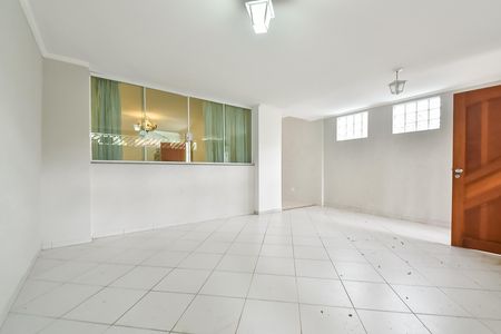 Casa para alugar com 300m², 4 quartos e 2 vagas Casa para alugar com 300m², 4 quartos e 2 vagasGaragem