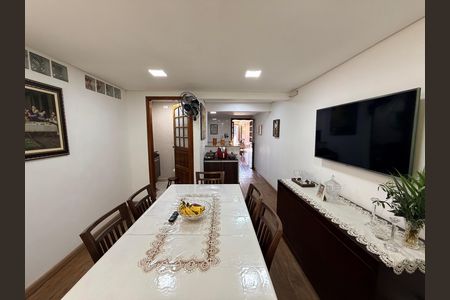 Casa à venda com 95m², 2 quartos e 1 vaga
