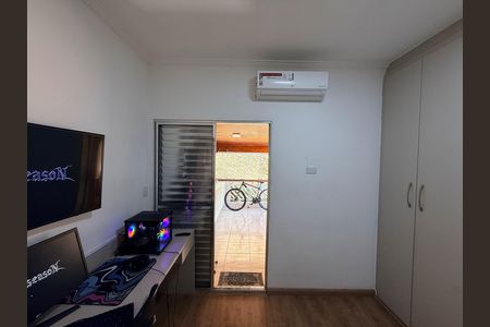 Casa à venda com 95m², 2 quartos e 1 vaga